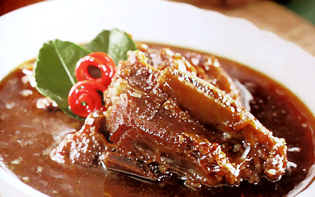 Resep Semur Iga Madu Favorit Keluarga di Rumah