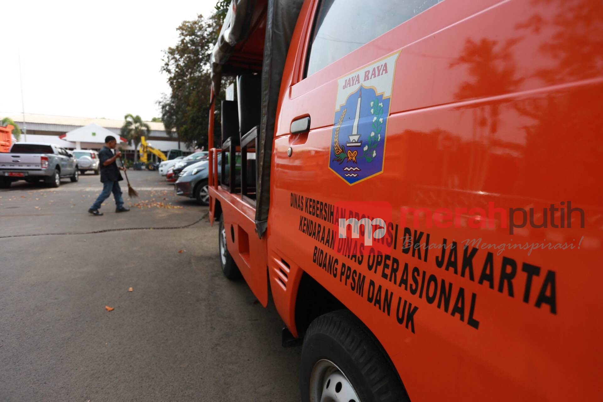 Dihadang di Bogor, Pemda DKI Alihkan Jalur Truk Sampah