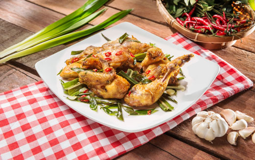 Berburu Nikmatnya Ayam Tangkap Khas Aceh yang Melegenda