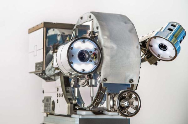 NASA Ciptakan Robot Montir