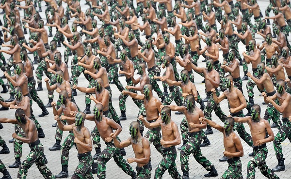 Hukuman Anggota TNI Tembak Warga Harus Beri Efek Jera