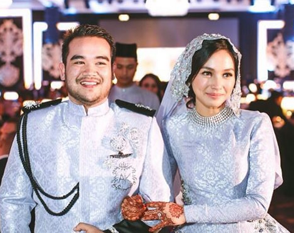 3 Gaun Pernikahan Anggun Tya Arifin