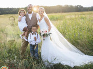 Mengharukan, Seorang Ibu Masukkan 