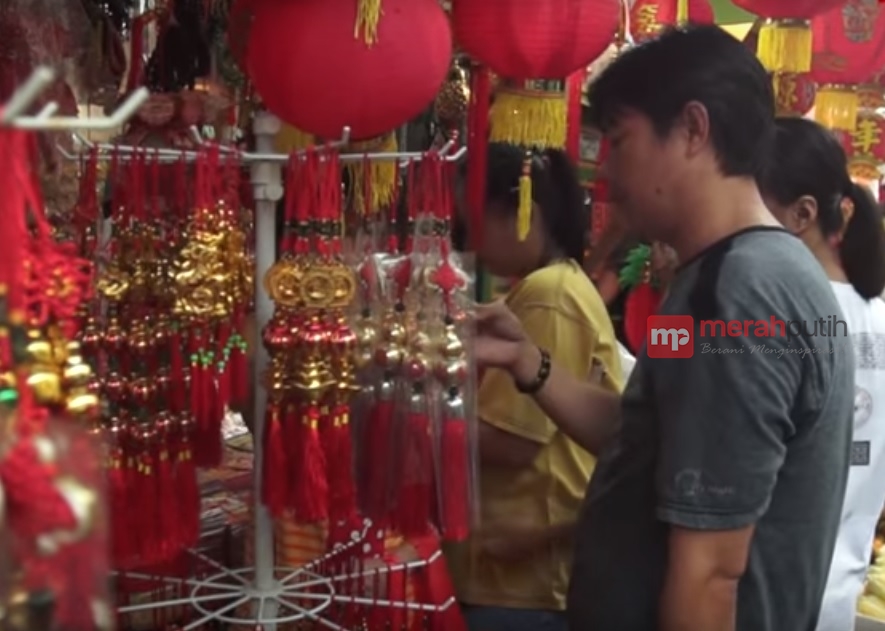 [Video] Mengintip Aktivitas di Pasar Lama Tangerang (2)