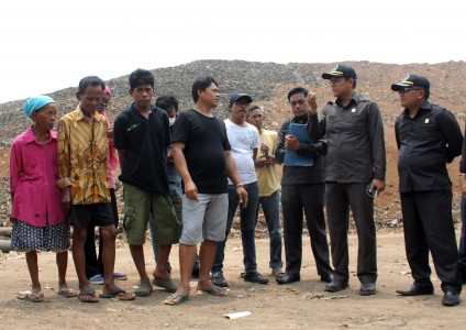 TPA Bantar Gebang Sepi, Pedagang Rugi