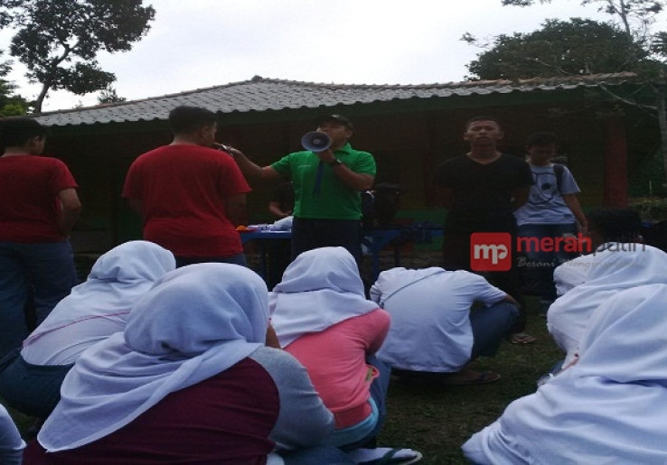 SMA Al-Khairiyah Tutup LDKS Dalam Suasana Keakraban