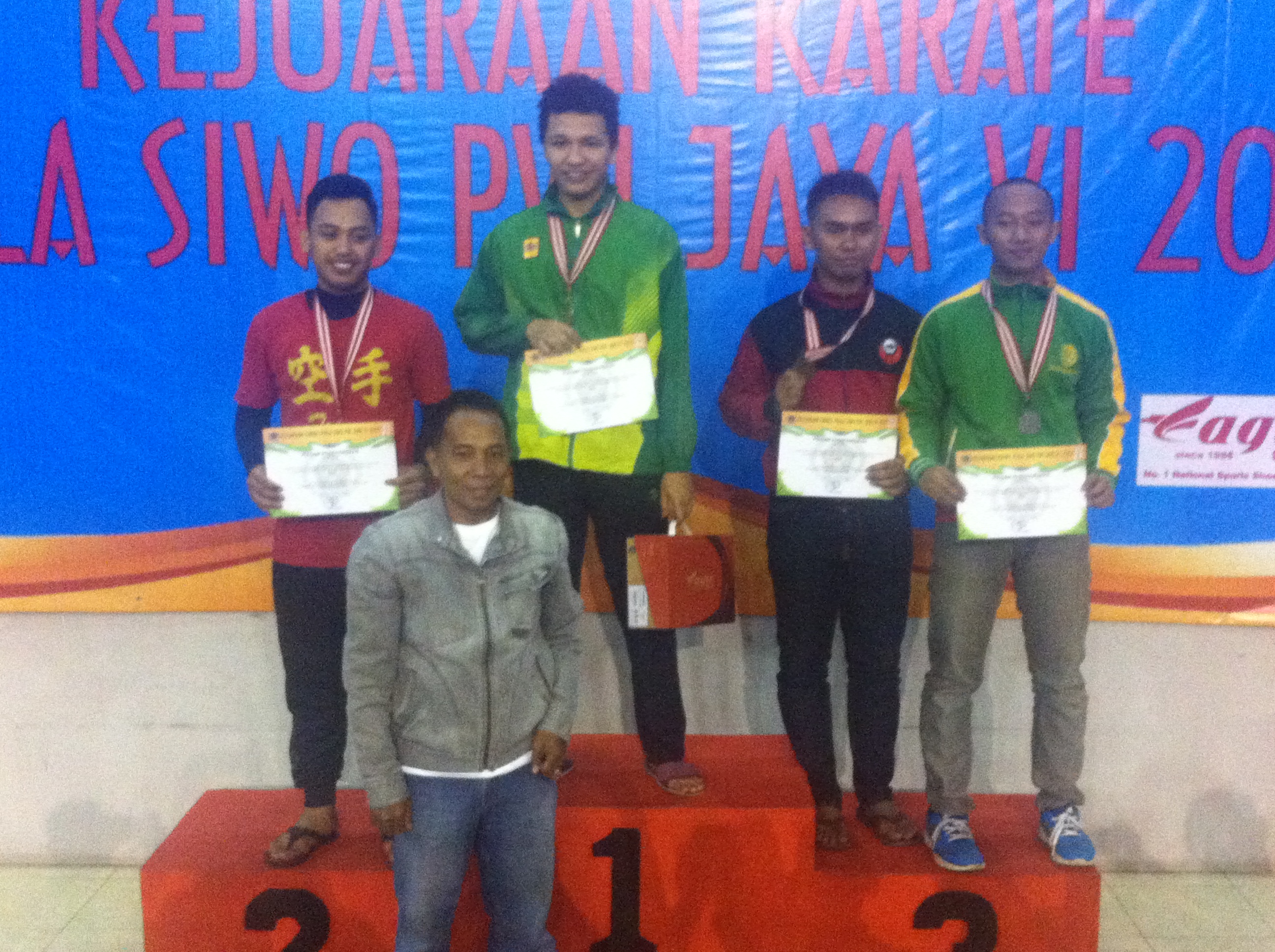 PLN Juara Umum Kejuaraan Karate SIWO Jaya Cup VI 2015