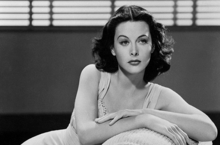 Mengenal Artis Hedy Lamarr Sang Penemu Teknologi Nirkabel