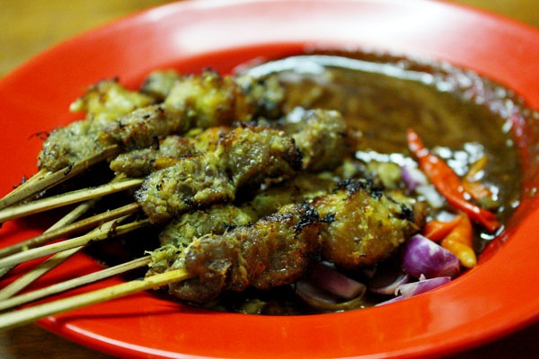 Sate Klopo Khas Surabaya yang Wajib Dicoba!