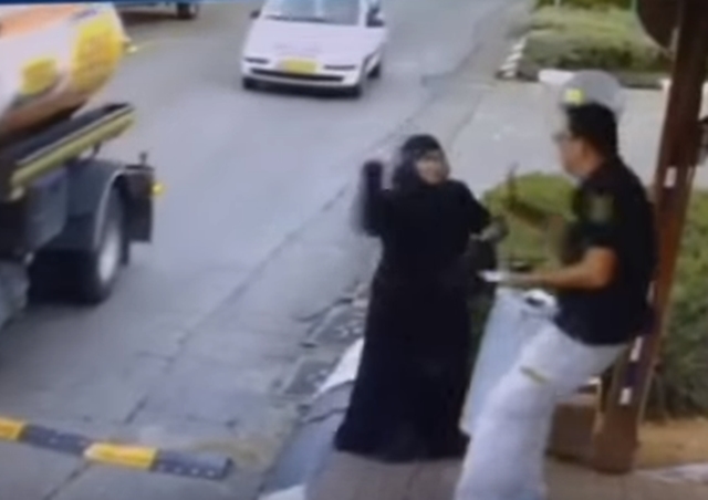 Video Wanita Palestina Tusuk Pihak Sekuriti Israel