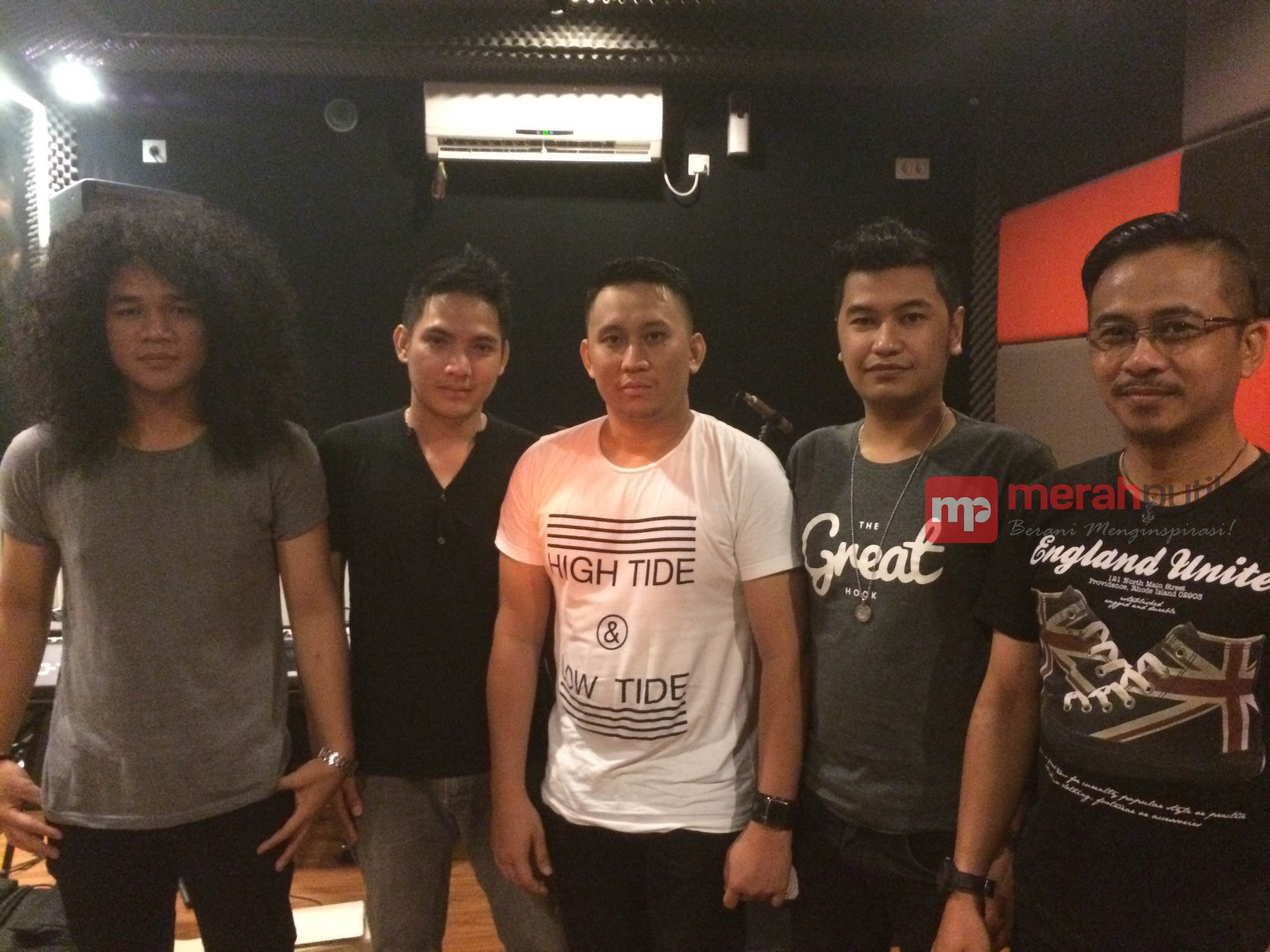 Borong 5 Lagu Soundtrack, D'Quinto Langsung Siapkan Album