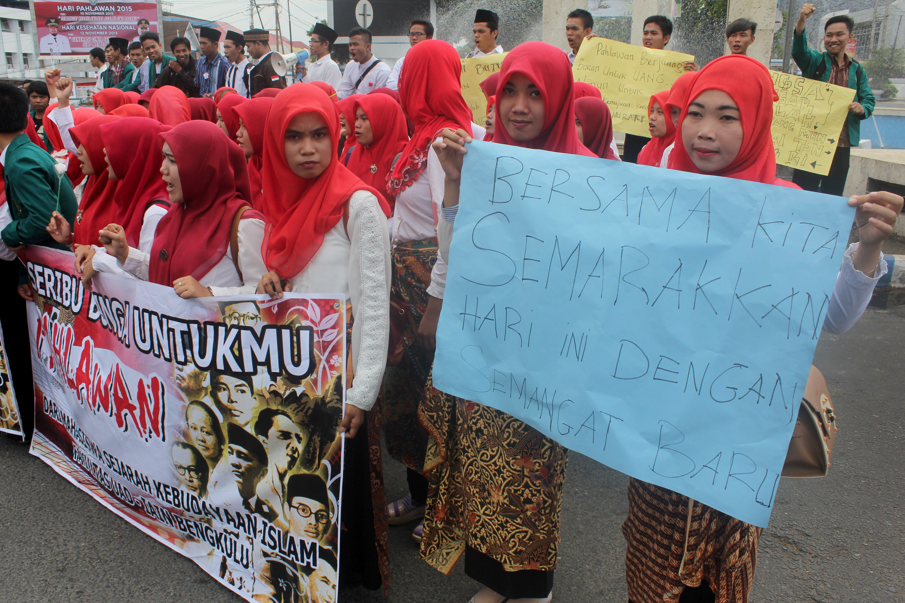 Suasana Peringatan Hari Pahlawan 10 November