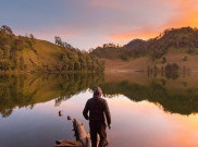 Keindahan Tiada Tara Ranu Kumbolo di Kaki Gunung Semeru
