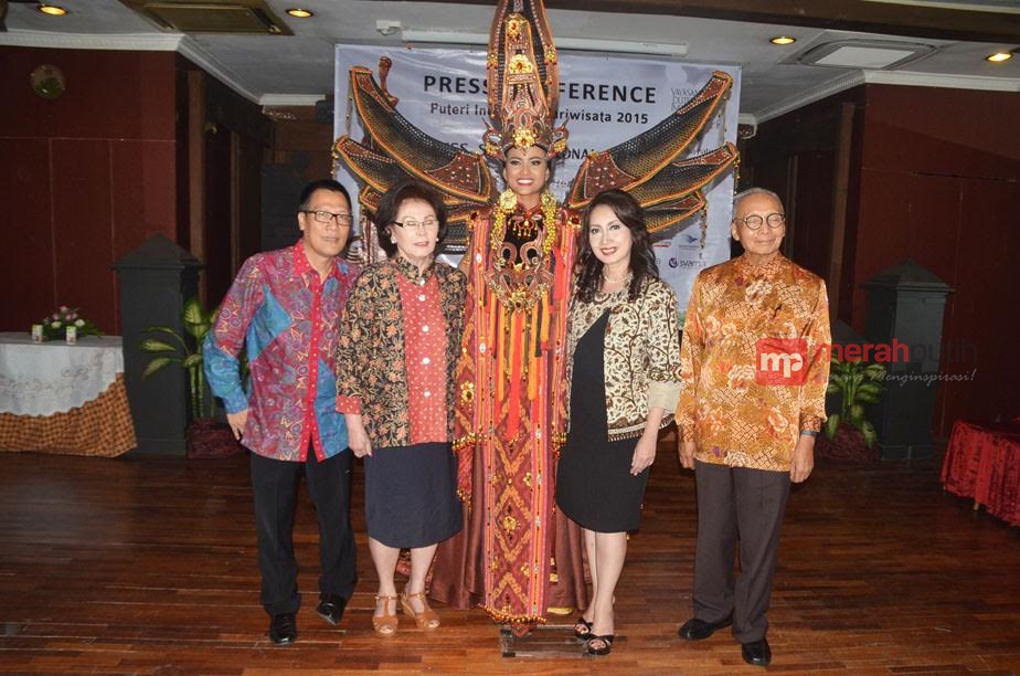 Konferensi Pers Miss Supranational 2015