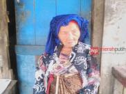 Nenek Tania Akrab Disapa Nenek Kambing oleh Tetangga
