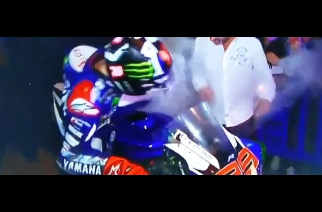 Kaki Jorge Lorenzo Terbakar Saat Rayakan Gelar Juara