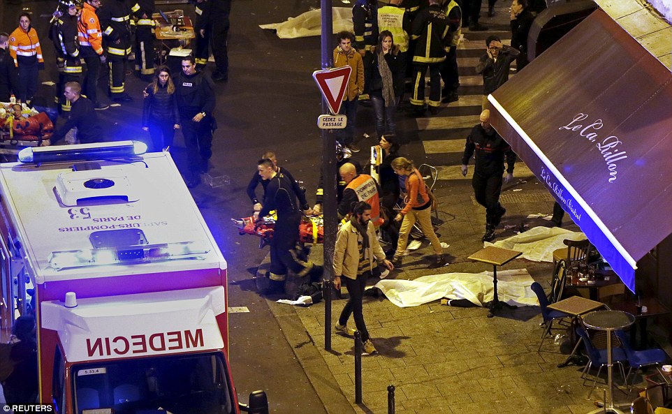 Saksi: Serangan Bom di Paris Merupakan 10 Menit Paling Mengerikan