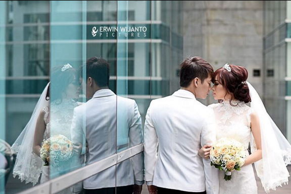 Galeri Foto Romantis Pernikahan Angel Chibi