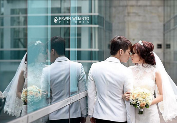 Galeri Foto Romantis Pernikahan Angel Chibi