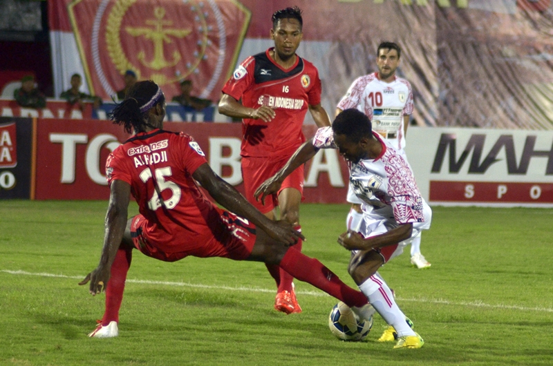 Persipura Menang Dramatis Atas Semen Padang