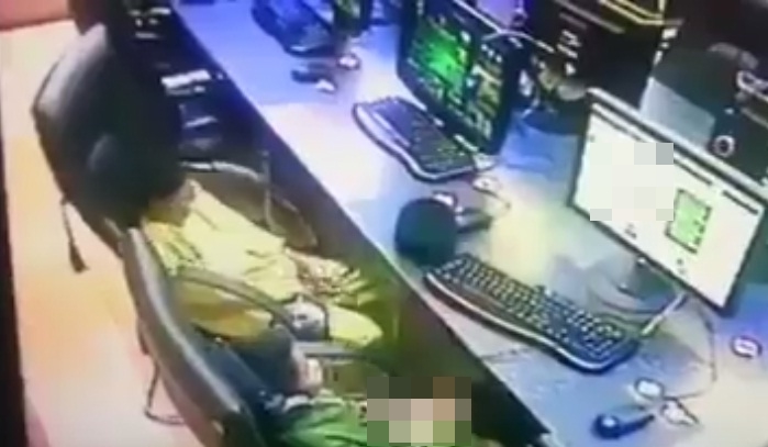 Onani di Warnet, Bocah Ingusan Kena Damprat 