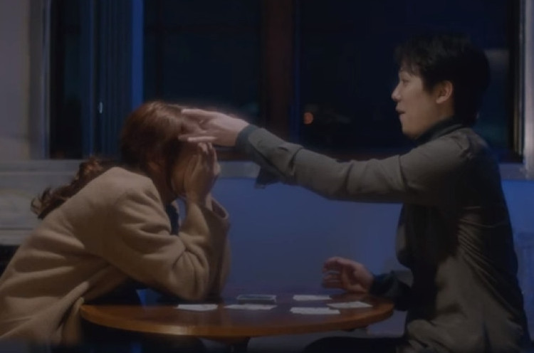 Park Shin Hye Bikin Baper di Video Klip Lagu “Insensible“ Lee Hong Ki