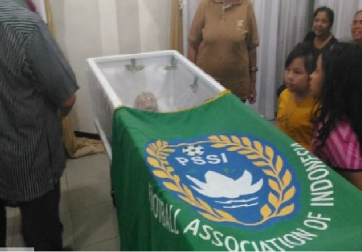 Sinyo Aliandoe Dikenal Sebagai Pelatih Yang Tak Membosankan