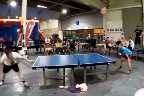 Tenis Sundul, Alternatif Olah Raga yang Itu-itu Saja