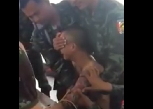 Video Kocak Pria Sangar Bertato Nangis Saat Disuntik