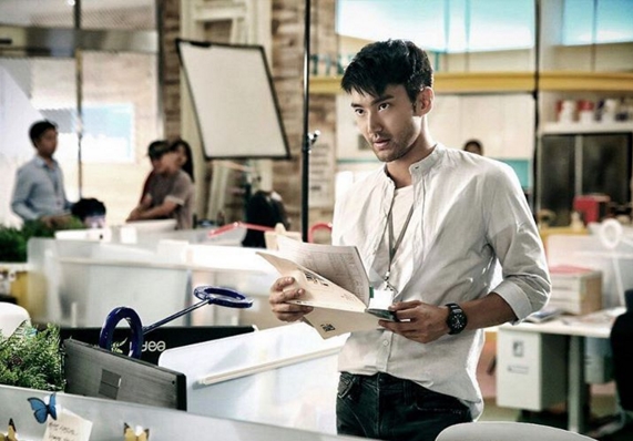 Tampannya Choi Siwon SuJu di Pemotretan Terakhir Jelang Wamil