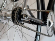 Pergi Bekerja Naik Sepeda, Warga Italia Dibayar Rp8 Juta!