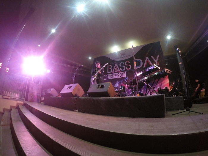 Bass di Mata Barry Likumahuwa 