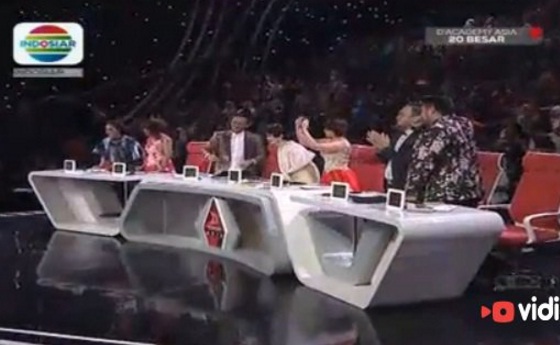 Lesti Kontestan Pertama yang Dapat Standing Applause di D’Academy Asia