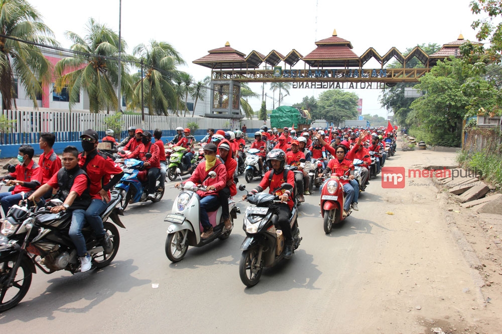 Sofyan Wanandi Ancam Potong Gaji Pegawainya Jika Ketahuan Ikut Mogok
