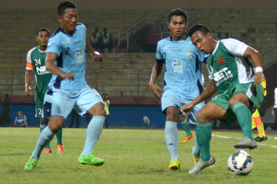 Hattrick Dimas Drajad Bawa PS TNI Lolos 8 Besar