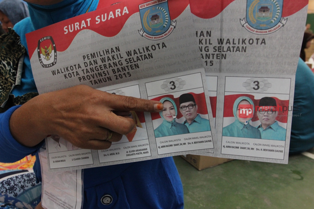 Lima Puluh Lebih Surat Suara Pilwalkot Tangsel Rusak