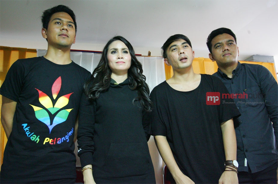 Berikut Alasan Geisha Tak Ingin Depak Roby Satria