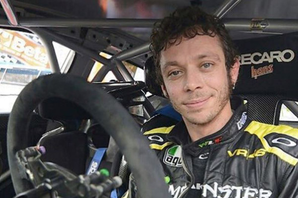 Valentino Rossi Hidup dalam Kekecewaan dan Penyesalan