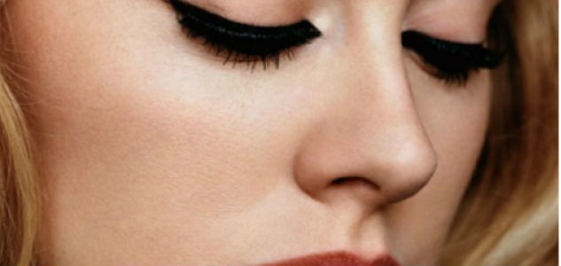 Rekor, Album Terbaru Adele Terjual 800.000 Kopi dalam Sepekan