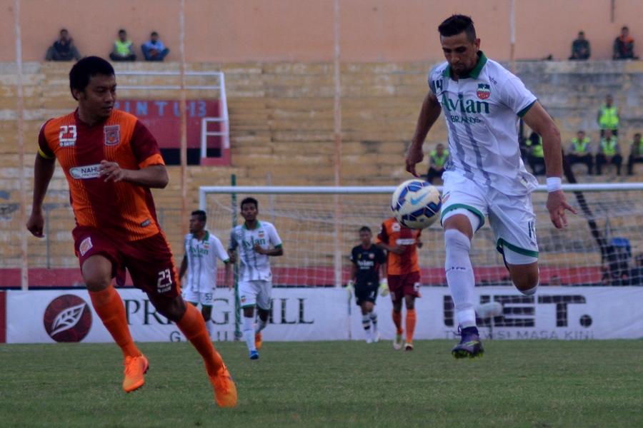 Ilham Udin Bawa Surabaya United Benamkan PBFC