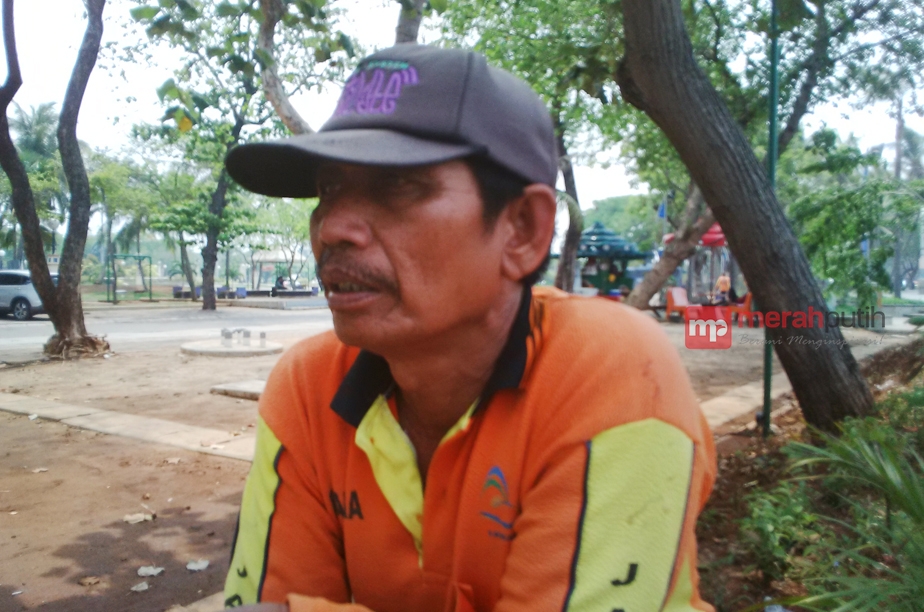 Jutaan Ikan Mati, Nelayan Teluk Jakarta Alih Profesi