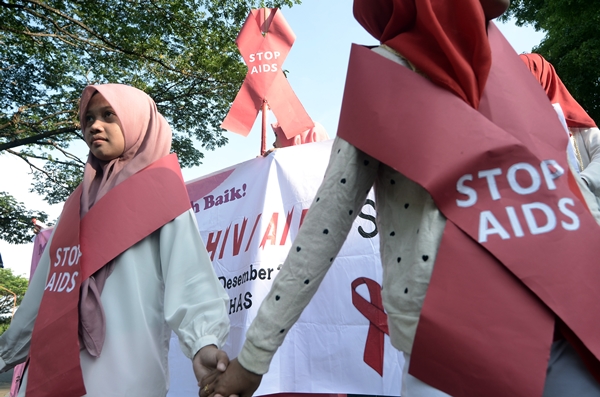 Peringati Hari AIDS, Netizen: Jauhi Penyakitnya Bukan Orangnya