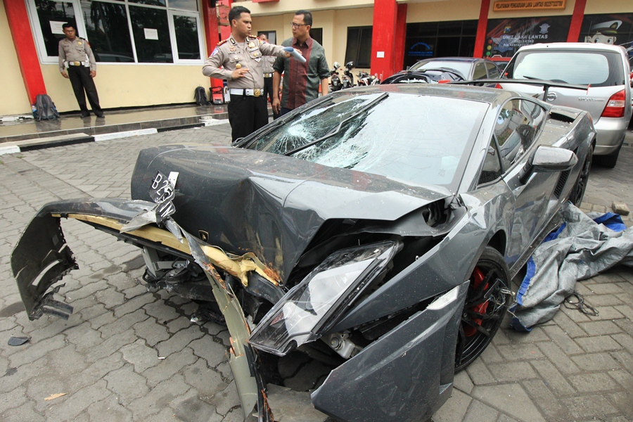 Berikut Spesifikasi Lamborghini Maut Surabaya