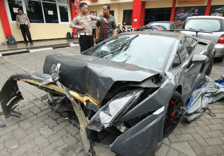 Berikut Spesifikasi Lamborghini Maut Surabaya