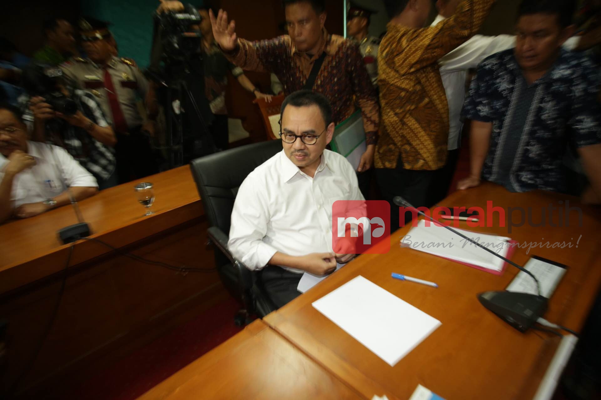 Tak Tempuh Jalur Hukum, Akbar Faizal Cecar Sudirman Said