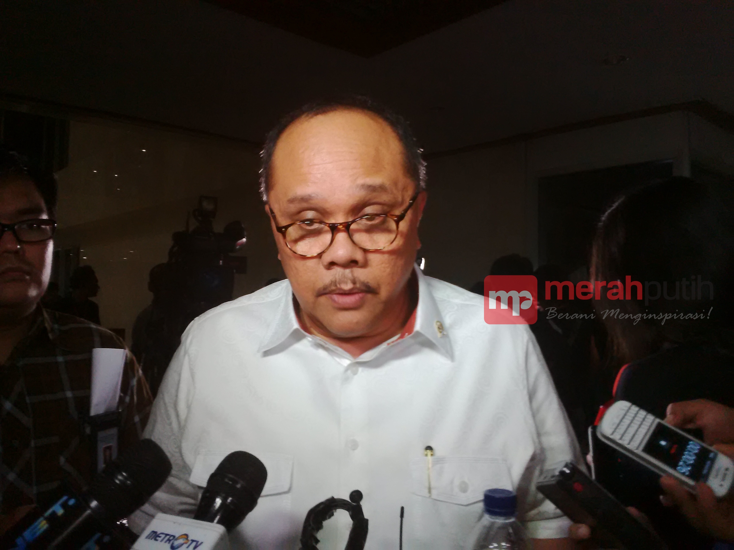 Junimart Girsang Pertanyakan Independensi MKD
