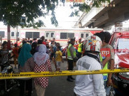 Terobos Palang, Metromini Ditabrak KRL di Angke