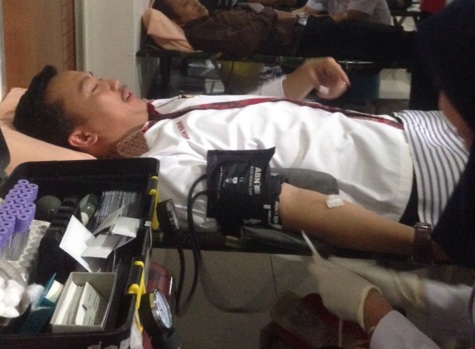 Pesan Menpora Imam Nahrawi Usai Donor Darah