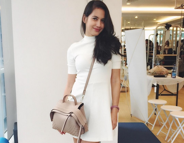 Foto Seksi Pevita Pearce saat 'Mandi Basah' Bikin Panas Dingin