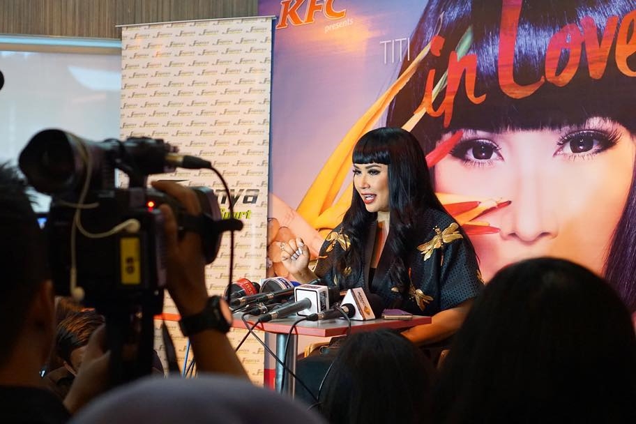 Titi DJ Merasa Tertantang Bawakan Lagu-Lagu Yovie Widianto